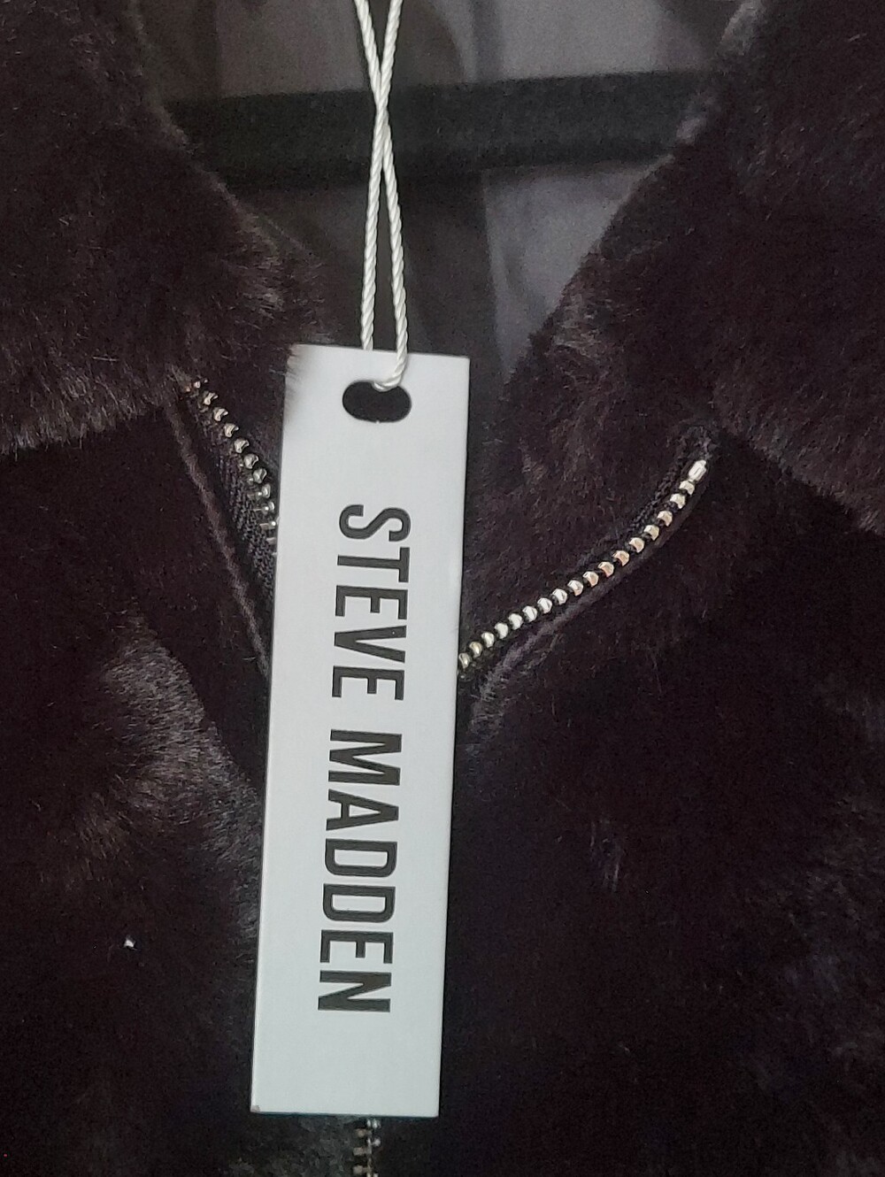 NWT Steve Madden Black Plush Faux-Fur Cropped Teddy Jacket - Picture 3 of 9